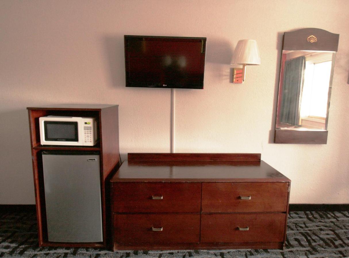 Economy Inn 哈迪维尔 外观 照片